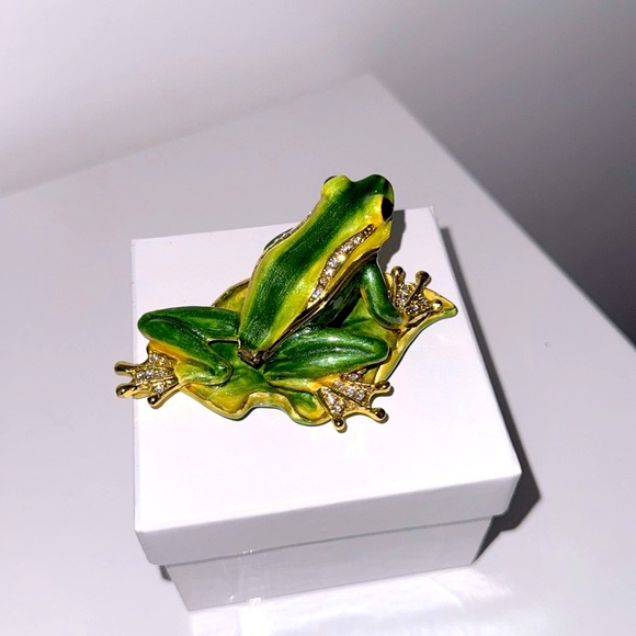 Gold with Crystals Frog Enamel Tricket Box NWT - Picture 6 of 7